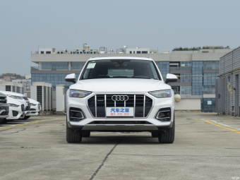 Audi Q5L Elegance Luxury 40 T