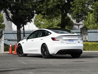 Tesla Model 3 2025 Facelifted High-Performance All-Wheel Drive Version