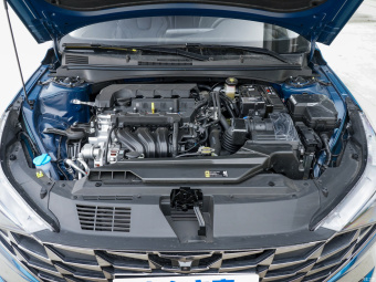 Hyundai Elantra Flagship TOP 1.5L CVT
