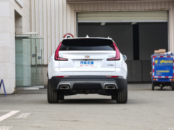 Cadillac XT4 Luxury 28T