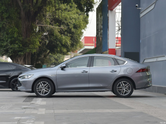 BYD Qin Plus DM-i Beyond 120КМ