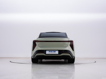Hongqi EH7 760 Pro+ AWD