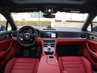 Porsche Panamera 4 E-Hybrid Executive Platinum Edition