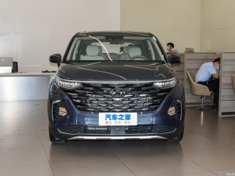 Hyundai Custo Premium LUX 270TGDi DCT