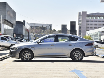 BYD Qin Plus DM-i Beyond 55КМ