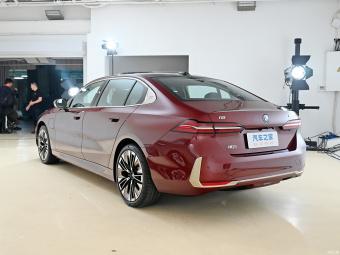 BMW i5 eDrive 40L Luxury