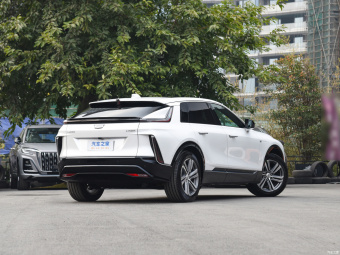 Cadillac Lyriq Luxury Standard Range RWD
