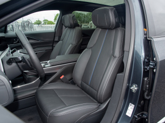 Cadillac Lyriq Luxury Long Range RWD