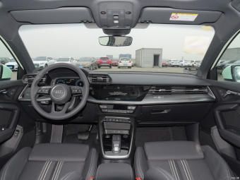 Audi A3L Limousine Dynamic Fashion 35 TFSI