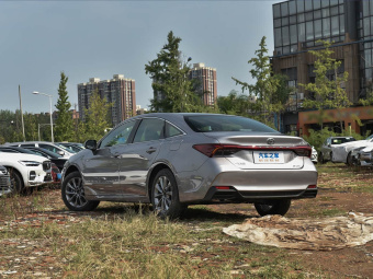 Toyota Avalon Hybrid 2024 Hybrid 2.0L Premium Edition