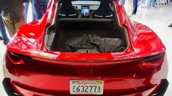 Tesla Roadster 2022
