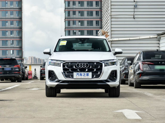 Audi Q7 2025 55 TFSI Quattro S line Sport