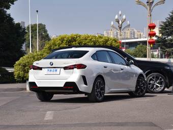BMW 2 Series 2026 225L M Sport