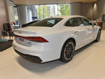 Audi A7L Dreamy 45 TFSI