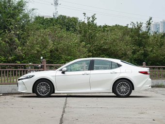 Toyota Camry 2026 2.0G Premium Edition