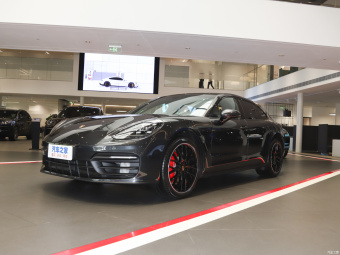 Porsche Panamera 4S Sport Turismo