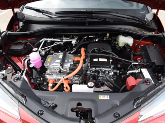 Toyota C-HR EV Deluxe