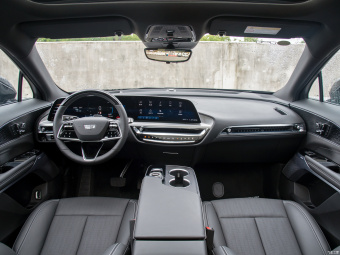 Cadillac Lyriq Luxury Long Range RWD