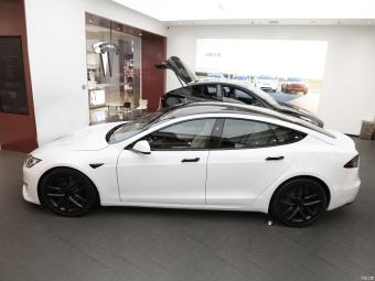 Tesla Model S Dual Motor