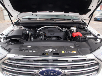Ford Everest Luxury 2.3T AWD 7 Seats