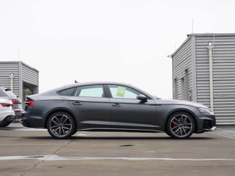 Audi A5 Sportback 2025 Classic Edition 40 TFSI quattro Luxury Dynamic