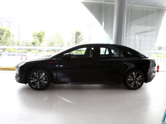 Hongqi EH7 820 Pro