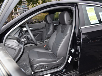 Cadillac CT4 Luxury 28T