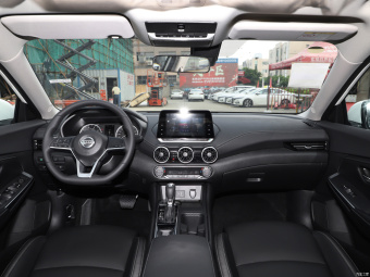 Nissan Sylphy Enjoy 1.6L XL CVT