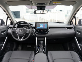 Toyota Frontlander Deluxe PLUS 2.0L CVT