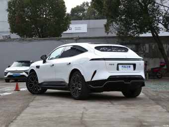 Avatr 11 Luxury 90 AWD