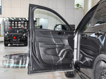 Lynk & Co 01 PHEV PM 1.5TD EM-P