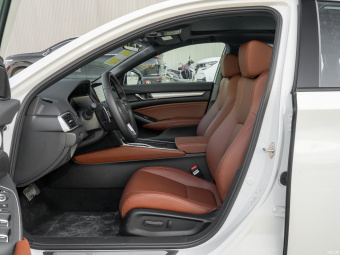 Honda Inspire Sport Hybrid Pure Elegant 2.0L