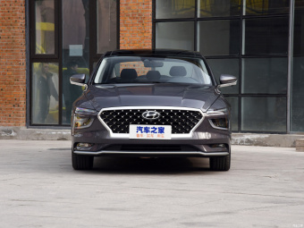 Hyundai Mistra Flagship TOP 270TGDi DCT