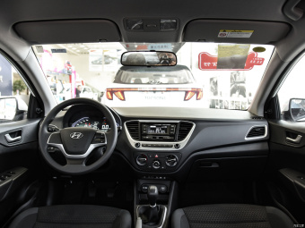 Hyundai Verna Youth GS 1.4L Manual