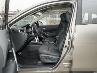 Toyota Frontlander Deluxe PLUS 2.0L CVT