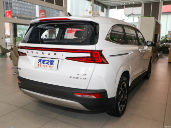 Hyundai Custo Flagship TOP 270TGDi DCT