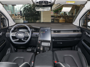 Hyundai Custo Flagship TOP 270TGDi DCT