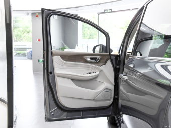 Roewe iMAX8 EV Gold
