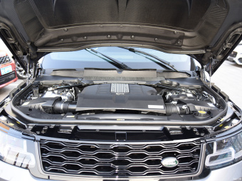 Land Rover Range Rover Sport SVR P575