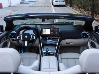 BMW 8 Series 840i Cabrio M Sport
