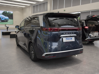 Denza D9 Flagship EV 600