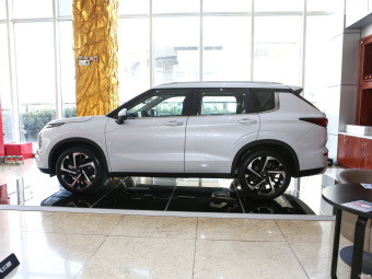 Mitsubishi Outlander Respect 1.5T CVT 7 Seat