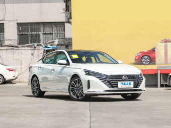 Nissan Altima Entry 2.0T XL
