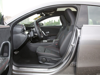 Mercedes-Benz CLA-Class 200 Shooting Brake