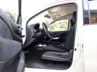 Nissan Terra Elite 2.5L XE MT 2WD