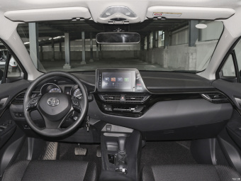 Toyota IZOA Yixing 2.0L
