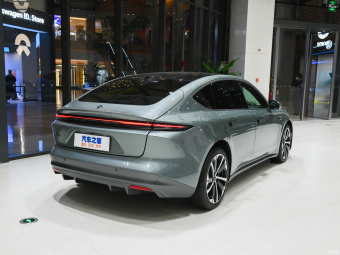 NIO ET5  100kWh