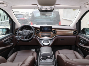 Mercedes-Benz V-Class 260 L Luxury