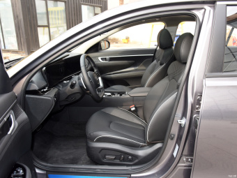 Hyundai Mistra Flagship TOP 270TGDi DCT