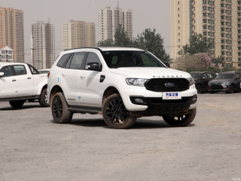 Ford Everest Luxury Sport 2.3T AWD 7 Seats